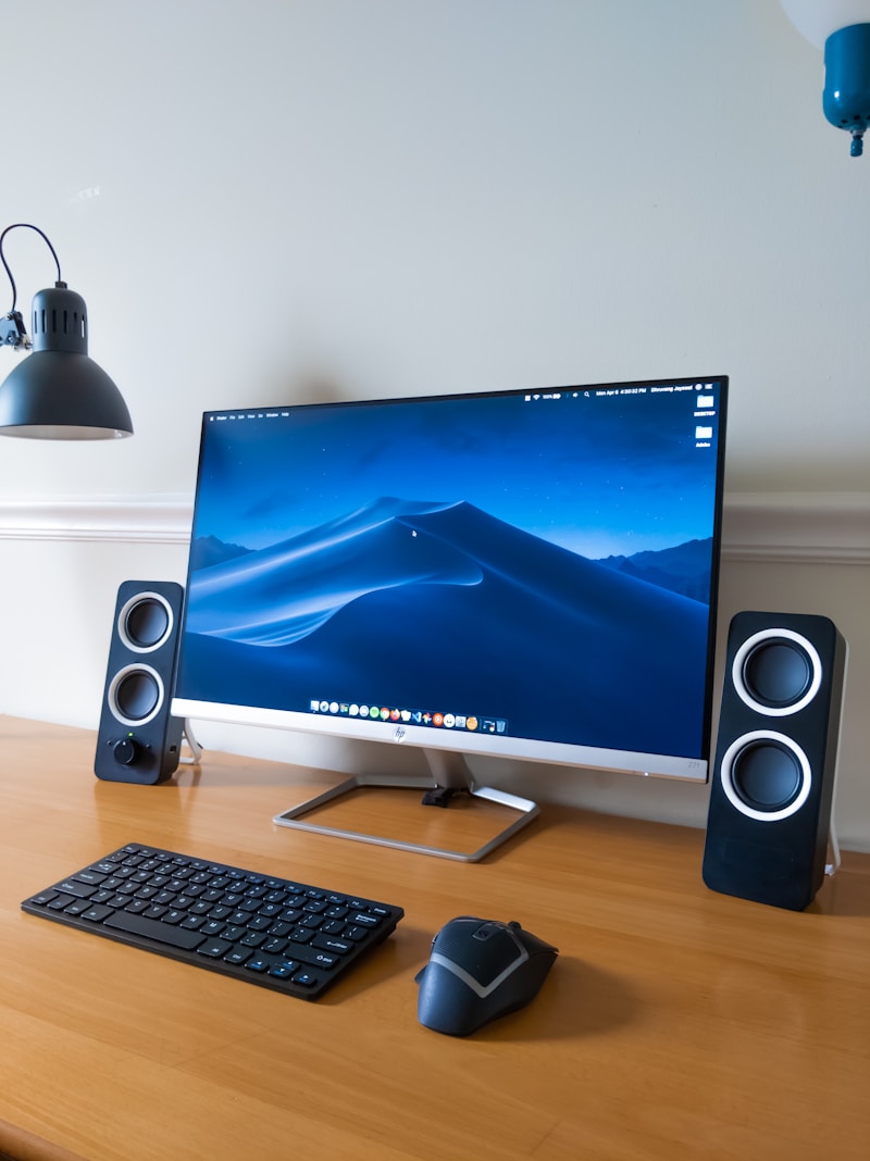 Moniteur Professionnel 27